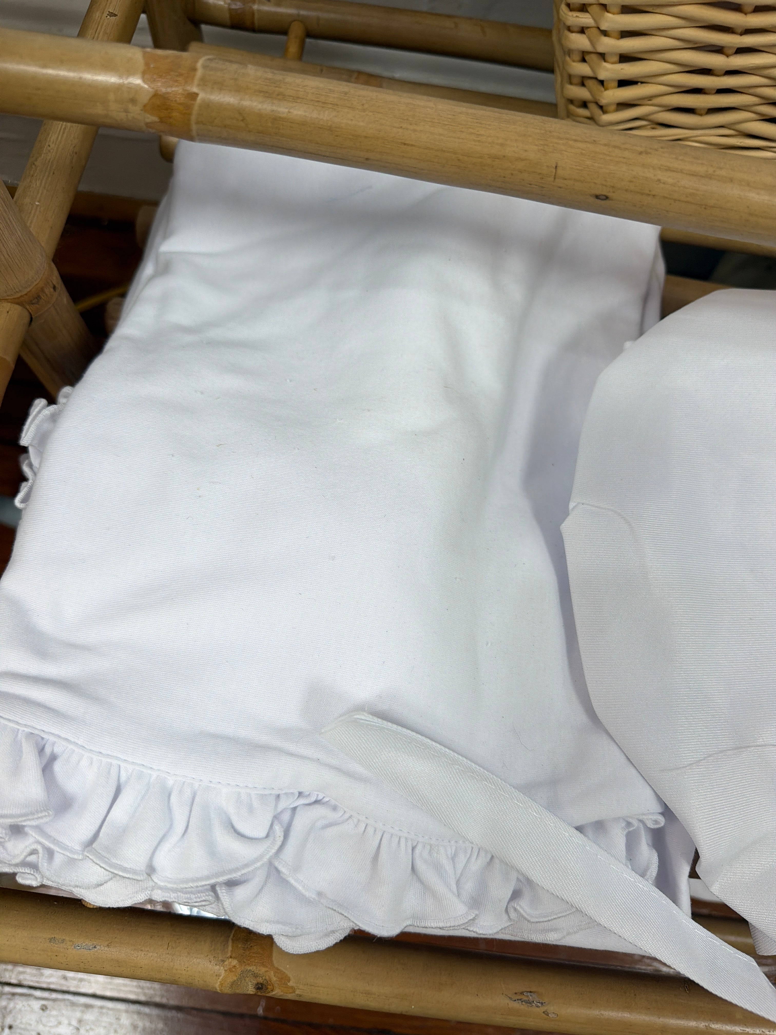 Infant Blanket with Ruffle, white